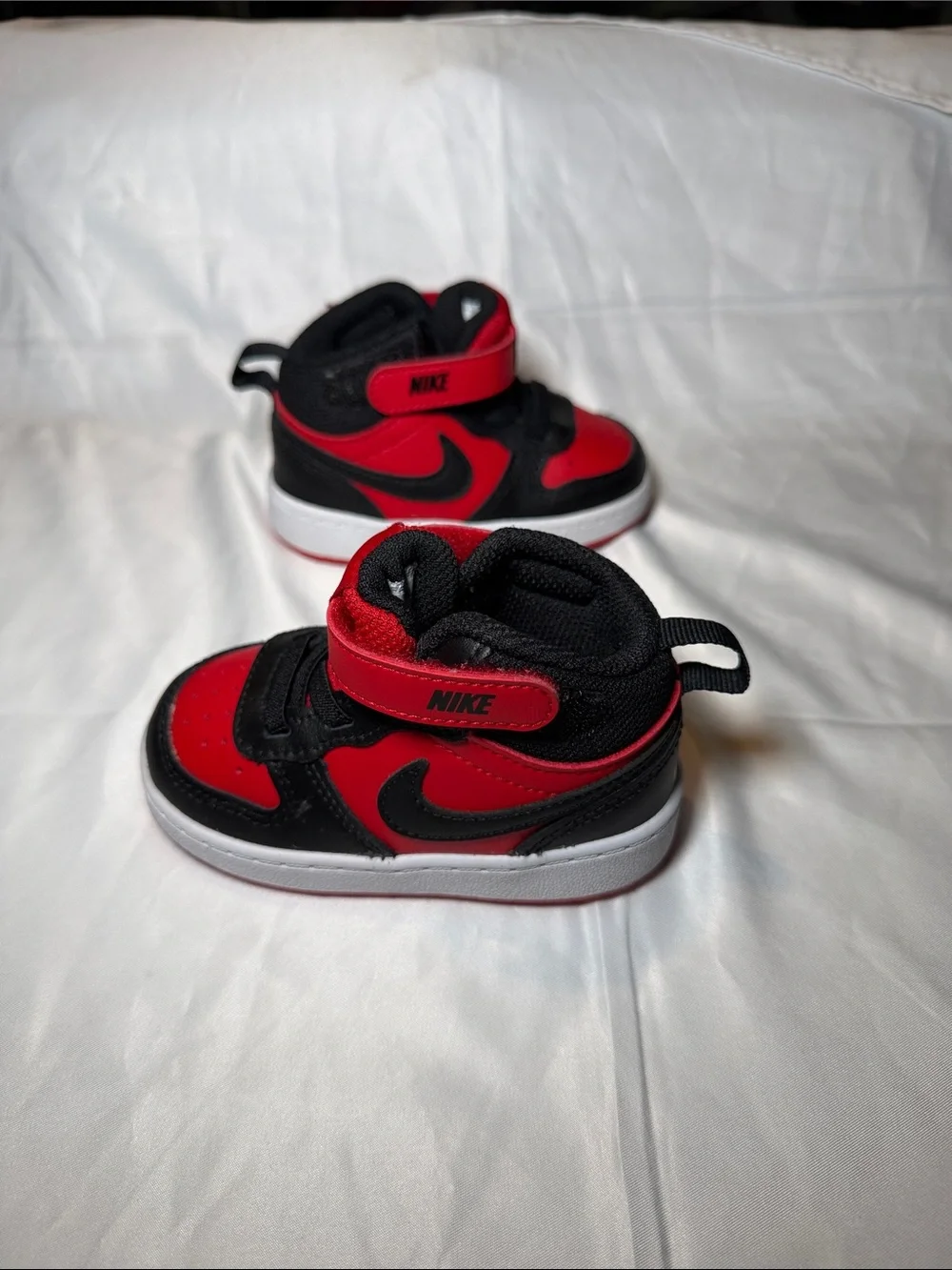 Nike Court Borough Mid 2 Toddler Shoes Red Black Size 5C LIKE NEW